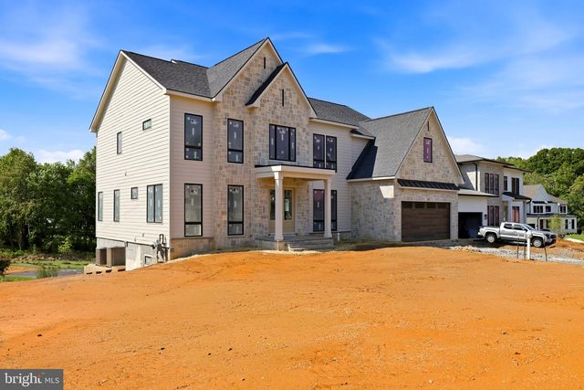 10801 MASON HUNT CT, Reston, VA 20190
