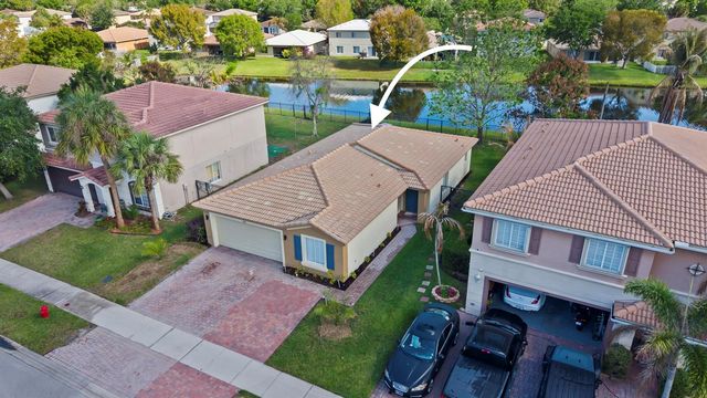 1899 Newport Isles Boulevard, Port St. Lucie, FL 34953