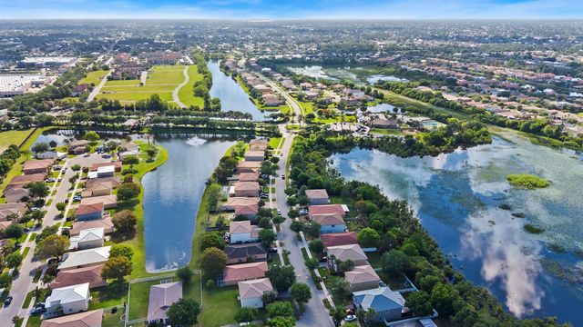 1899 Newport Isles Boulevard, Port St. Lucie, FL 34953