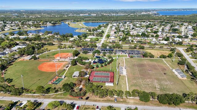 1899 Newport Isles Boulevard, Port St. Lucie, FL 34953