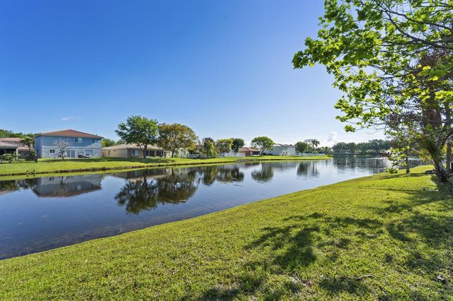 1899 Newport Isles Boulevard, Port St. Lucie, FL 34953