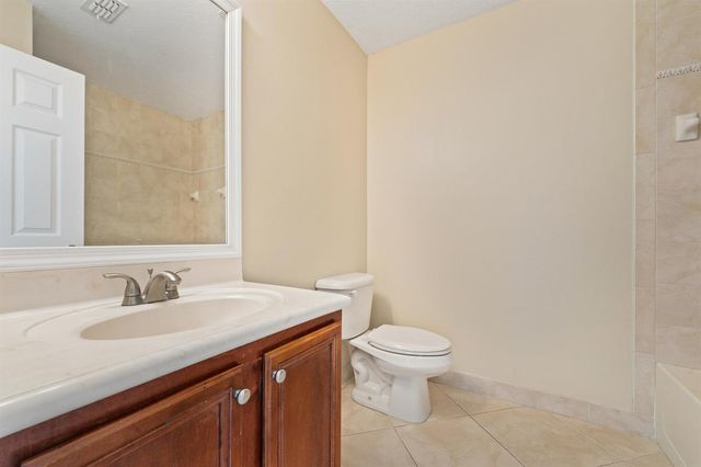1899 Newport Isles Boulevard, Port St. Lucie, FL 34953