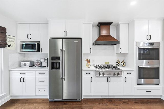 154 Southcreek Cir, Folsom, CA 95630