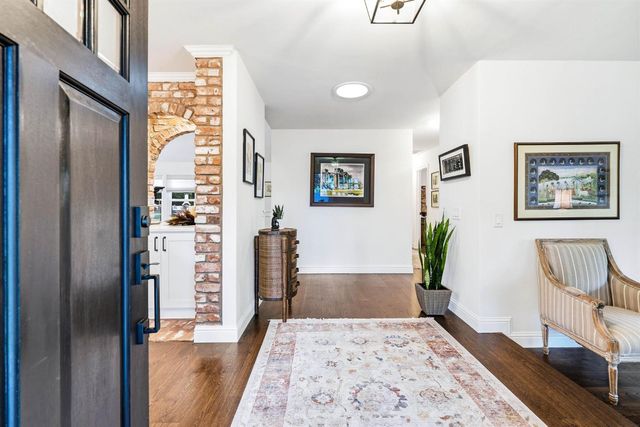 154 Southcreek Cir, Folsom, CA 95630