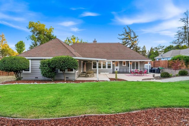 154 Southcreek Cir, Folsom, CA 95630