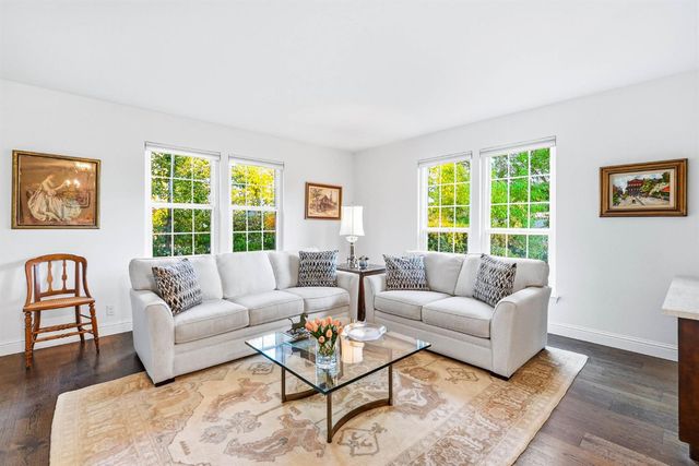 154 Southcreek Cir, Folsom, CA 95630