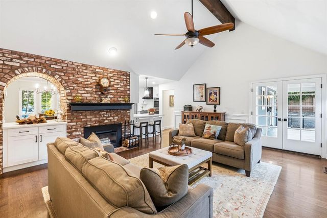 154 Southcreek Cir, Folsom, CA 95630