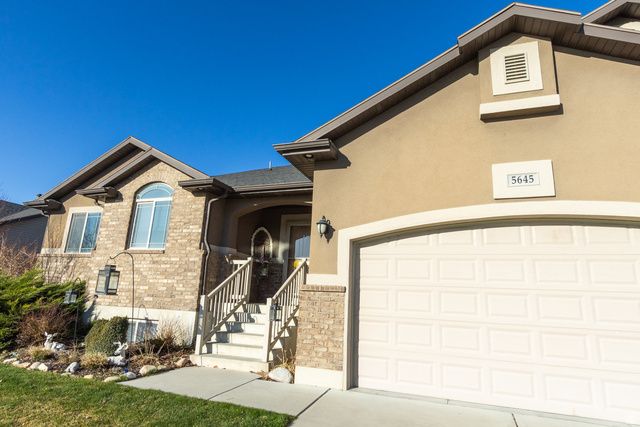 5645 S 4525 W, Hooper, UT 84315