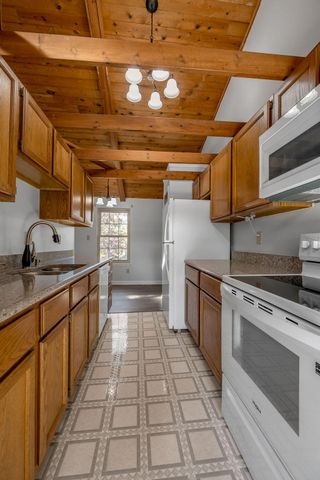 548 El Paseo Place, Lexington, KY 40517