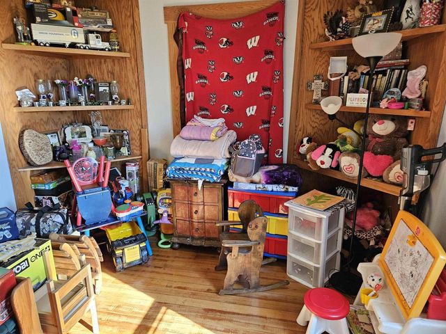 N380 Bell Loop Road, Wonewoc, WI 53968