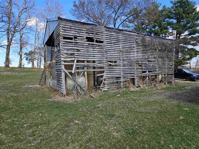 N380 Bell Loop Road, Wonewoc, WI 53968