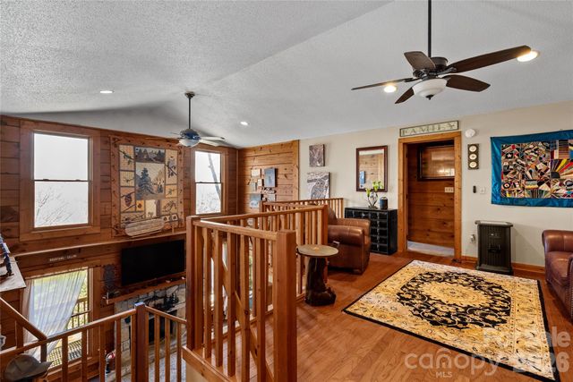 343 Chestnut Village Lane 11 & 12, Mars Hill, NC 28754