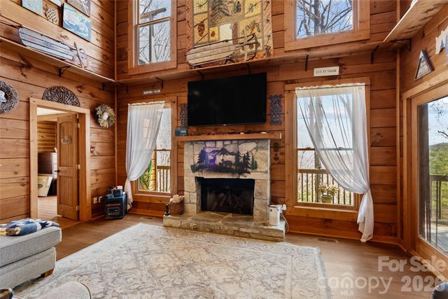343 Chestnut Village Lane 11 & 12, Mars Hill, NC 28754