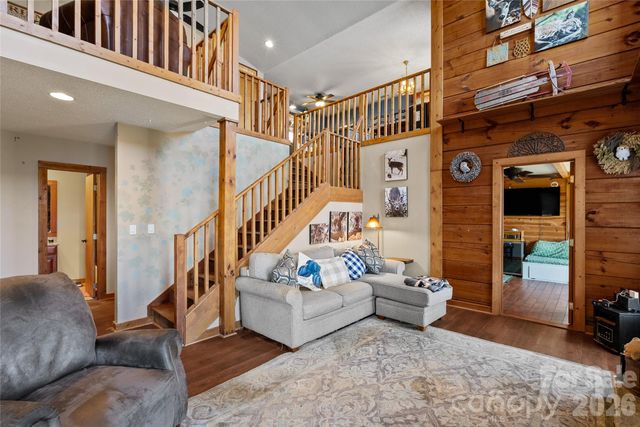 343 Chestnut Village Lane 11 & 12, Mars Hill, NC 28754