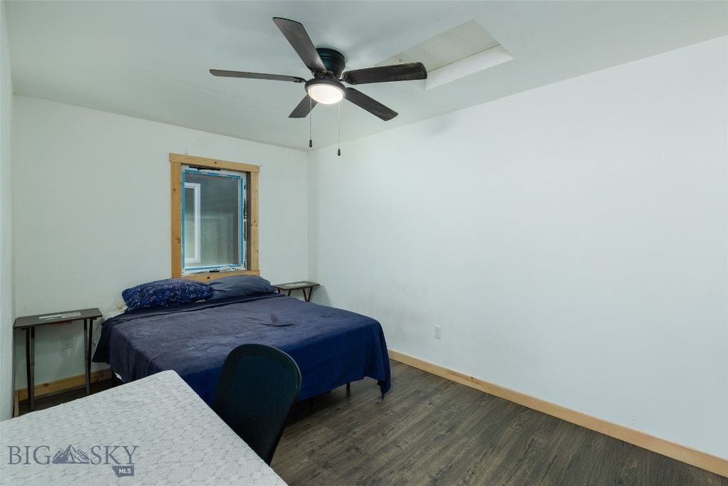 102 Travertine Street, Gardiner, MT 59030 photo 5