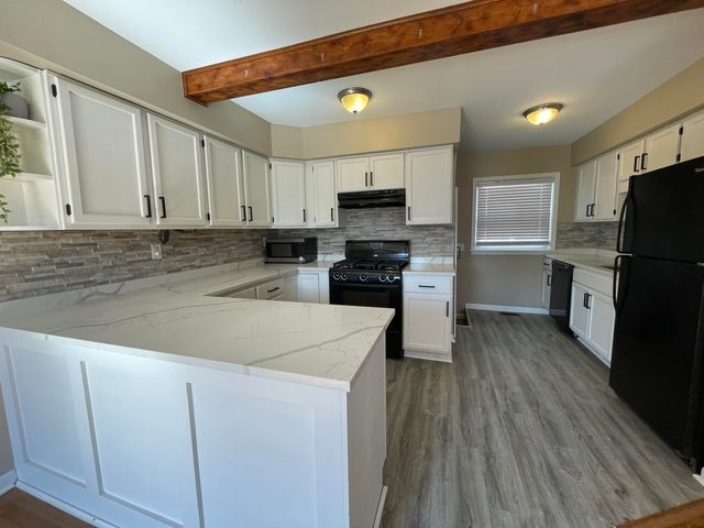 937 174th Place, Hammond, IN 46324