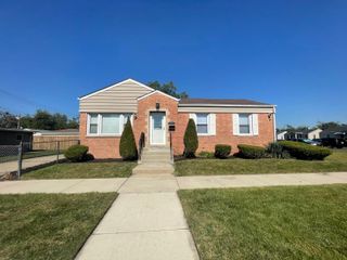 937 174th Place, Hammond, IN 46324