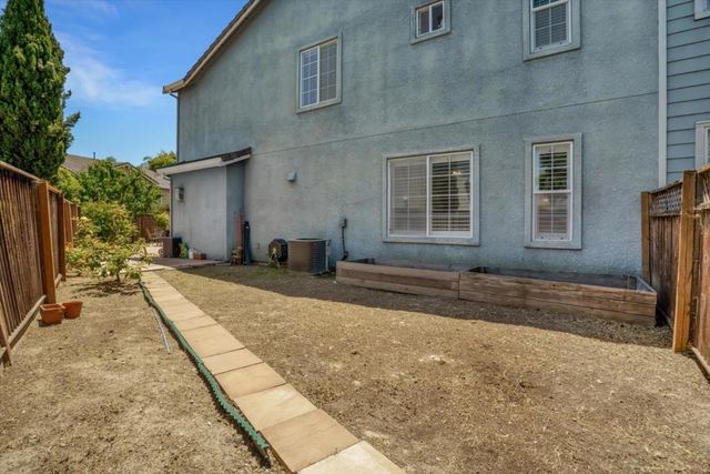 5704 Oakmont Drive, Richmond, CA 94806