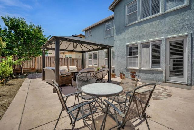 5704 Oakmont Drive, Richmond, CA 94806
