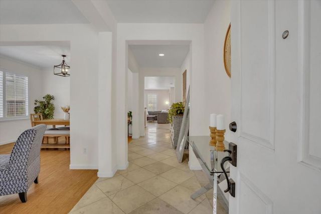 5704 Oakmont Drive, Richmond, CA 94806