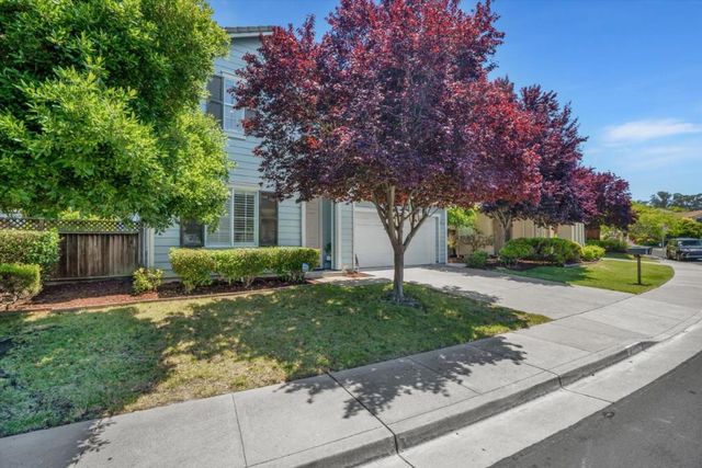 5704 Oakmont Drive, Richmond, CA 94806