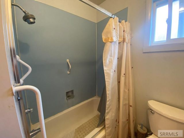 220 S 10th Street, Challis, ID 83226