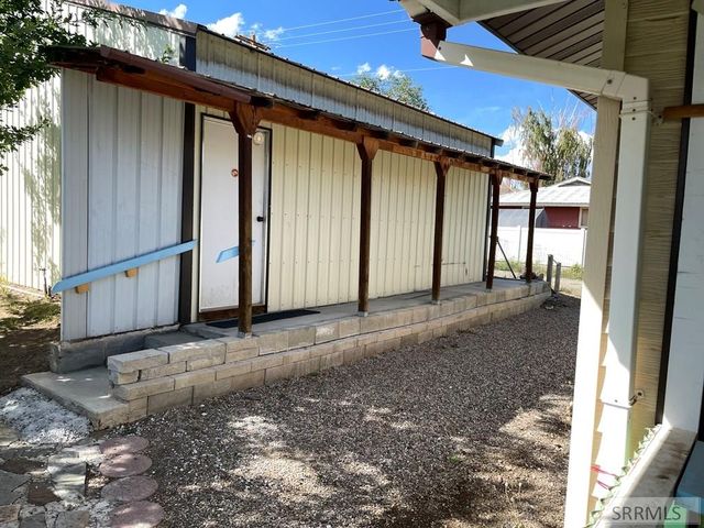 220 S 10th Street, Challis, ID 83226