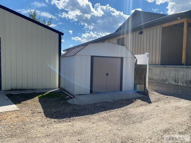 220 S 10th Street, Challis, ID 83226