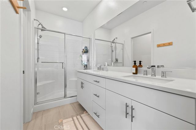 2142 Emerald Grotto, Upland, CA 91786