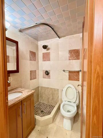 14022 Beech Avenue 3E, Flushing, NY 11355