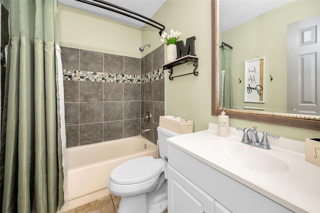 8904 BEELER DRIVE, Tampa, FL 33626