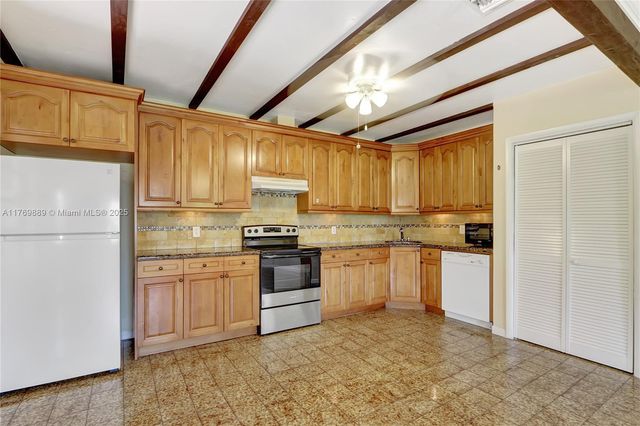 2725 SW 82nd Ave, Miami, FL 33155