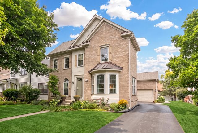 104 Brickton Place, Park Ridge, IL 60068