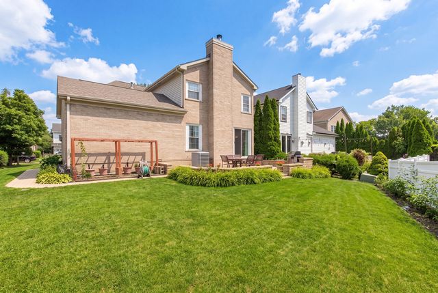 104 Brickton Place, Park Ridge, IL 60068