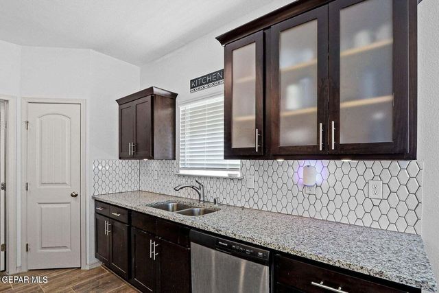 1061 Summer Rain Street, El Paso, TX 79928