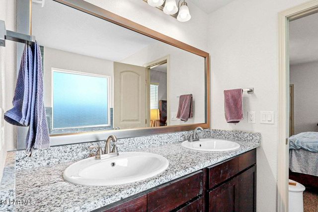 1061 Summer Rain Street, El Paso, TX 79928