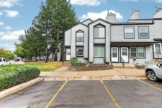 1939 Newland Court, Lakewood, CO 80214