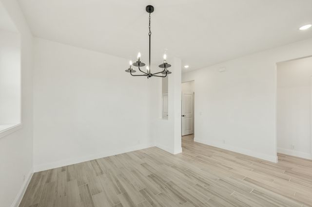 925 Cannes Drive, Red Oak, TX 75154