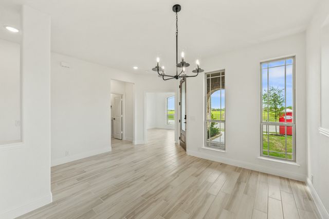 925 Cannes Drive, Red Oak, TX 75154