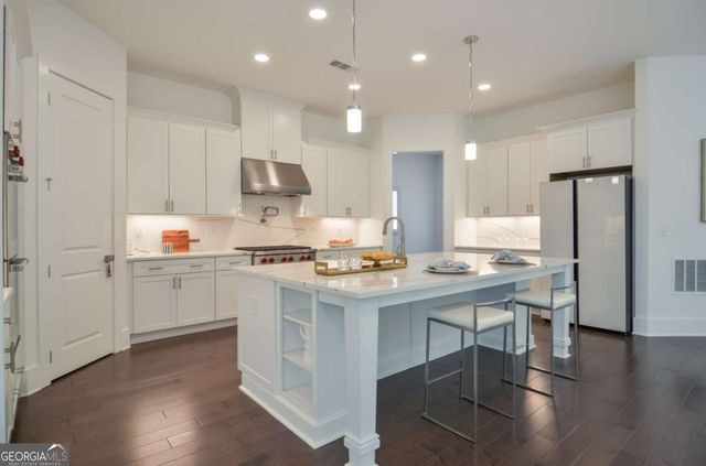 14195 reserve manor Lane, Roswell, GA 30075