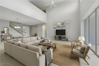 2067 Vermont LN, Naples, FL 34120