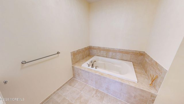 112 Regency Court 112, Morganville, NJ 07751