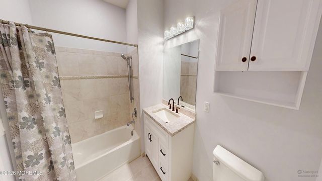 112 Regency Court 112, Morganville, NJ 07751