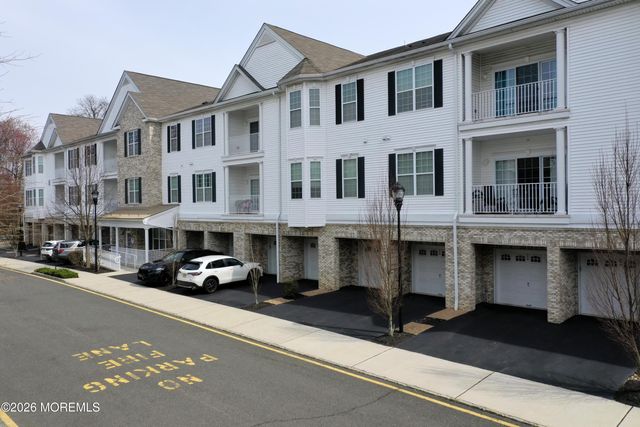 112 Regency Court 112, Morganville, NJ 07751