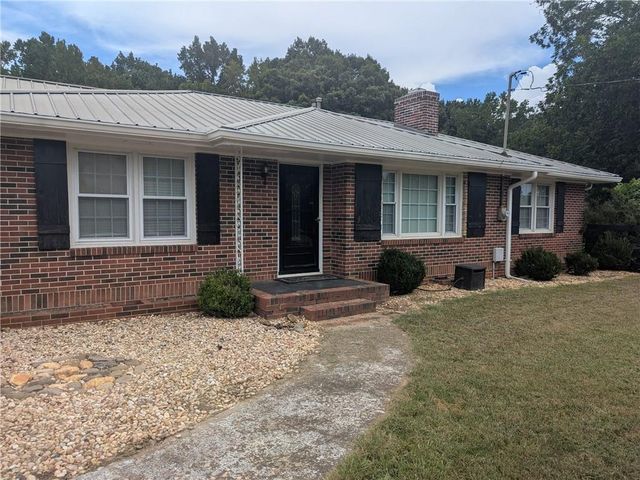 6115 Jewell Bennett Road, Dawsonville, GA 30534
