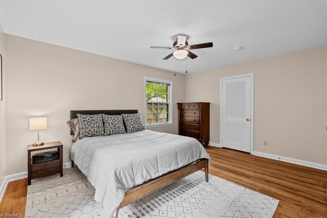 1210 Pembroke Road, Greensboro, NC 27408