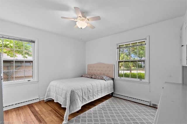 1210 Pembroke Road, Greensboro, NC 27408