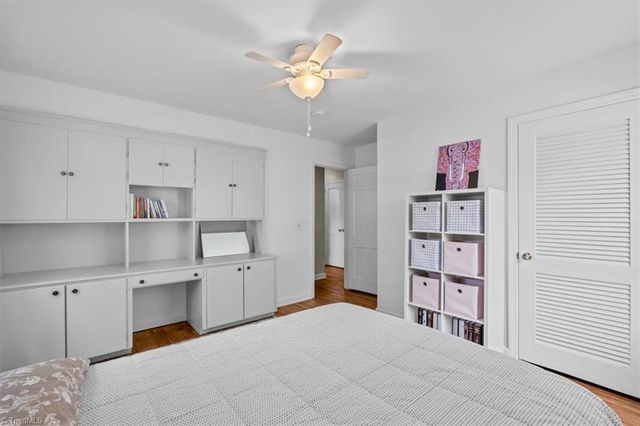 1210 Pembroke Road, Greensboro, NC 27408