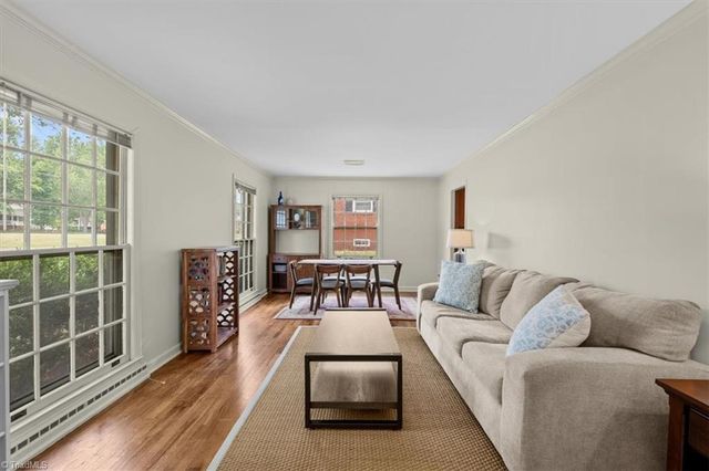 1210 Pembroke Road, Greensboro, NC 27408