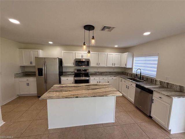 18168 Horizon View BLVD, Lehigh Acres, FL 33972